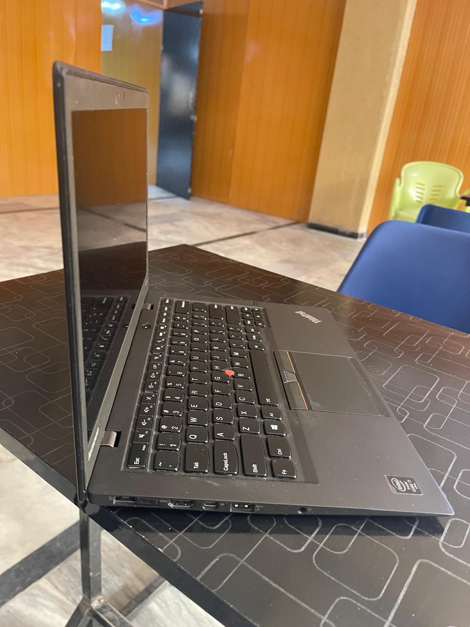 Lenovo ThinkPad X1 Carbon - Image 2